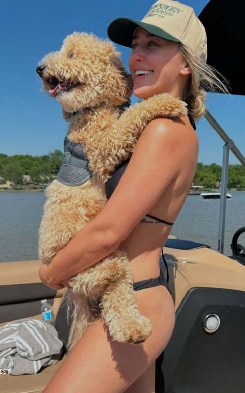 Ashley Cookie Is A Gorgeous Country Goddess That Makes For A Great CumTarget! She So Fucking Sexy 🥵 #GROGNEb6